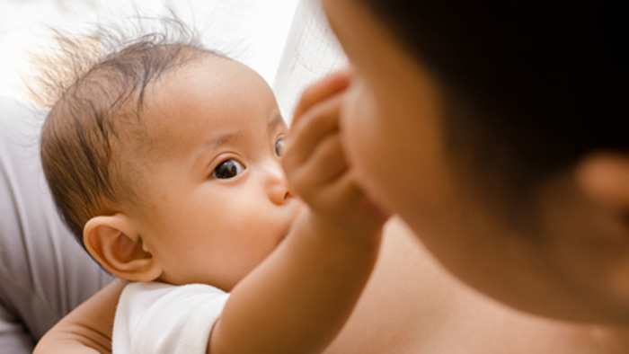Eating well while breastfeeding